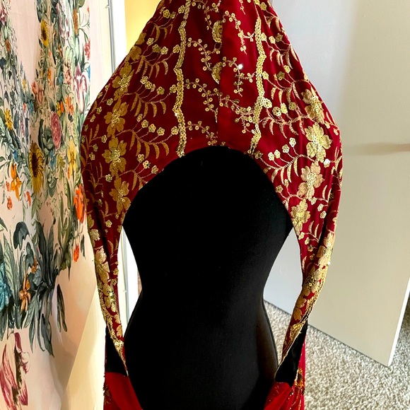 Hooded Rave Cape - Picture 2 of 5